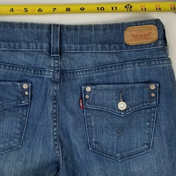 Levi's Womens 526 Slender Boot 4M Blue Denim Jeans - Picture 2 of 8